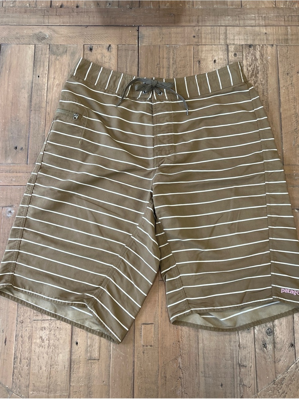 Patagonia Wavefarer Board Shorts Trunks Mens 32 Striped Unlined Swim 11" ins